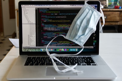macbook pro上的白色打印纸
